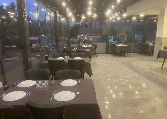 Hotel Aristo 2 Butik *